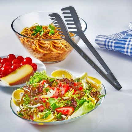 MAKARNA VE SALATA MAŞASI
