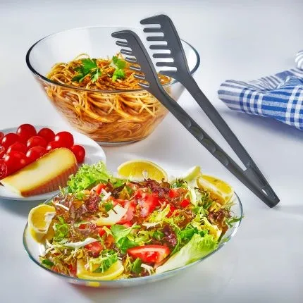 MAKARNA VE SALATA MAŞASI